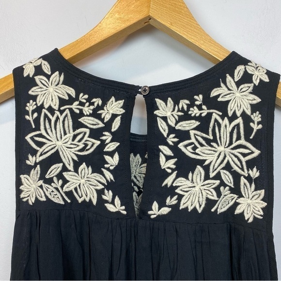 Wilfred • Allier Embroidered Shift Dress Black - Picture 5 of 11